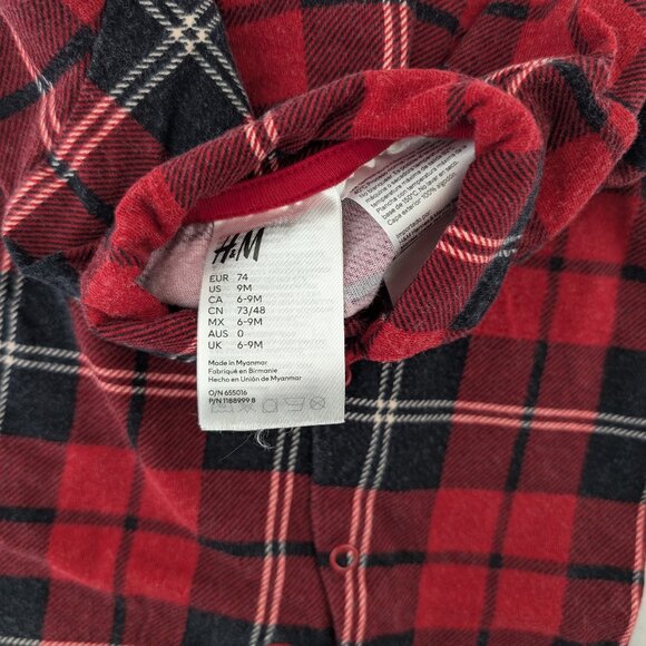 (4/$20) H&M - Christmas Pajama Jumpsuit with Collar - Picture 3 of 5